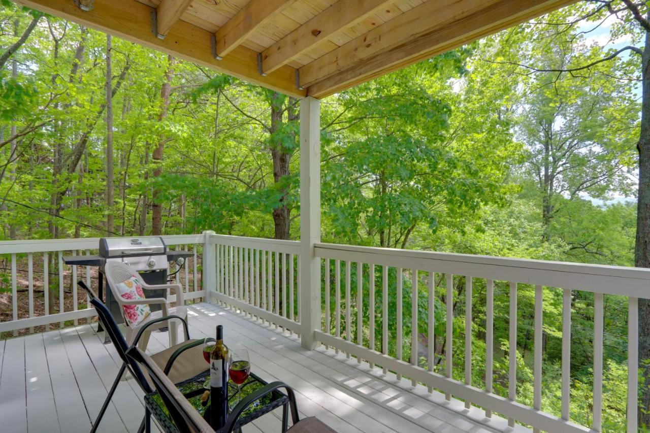 Blue Ridge Getaway With Hot Tub And Seasonal View! Villa Exterior photo